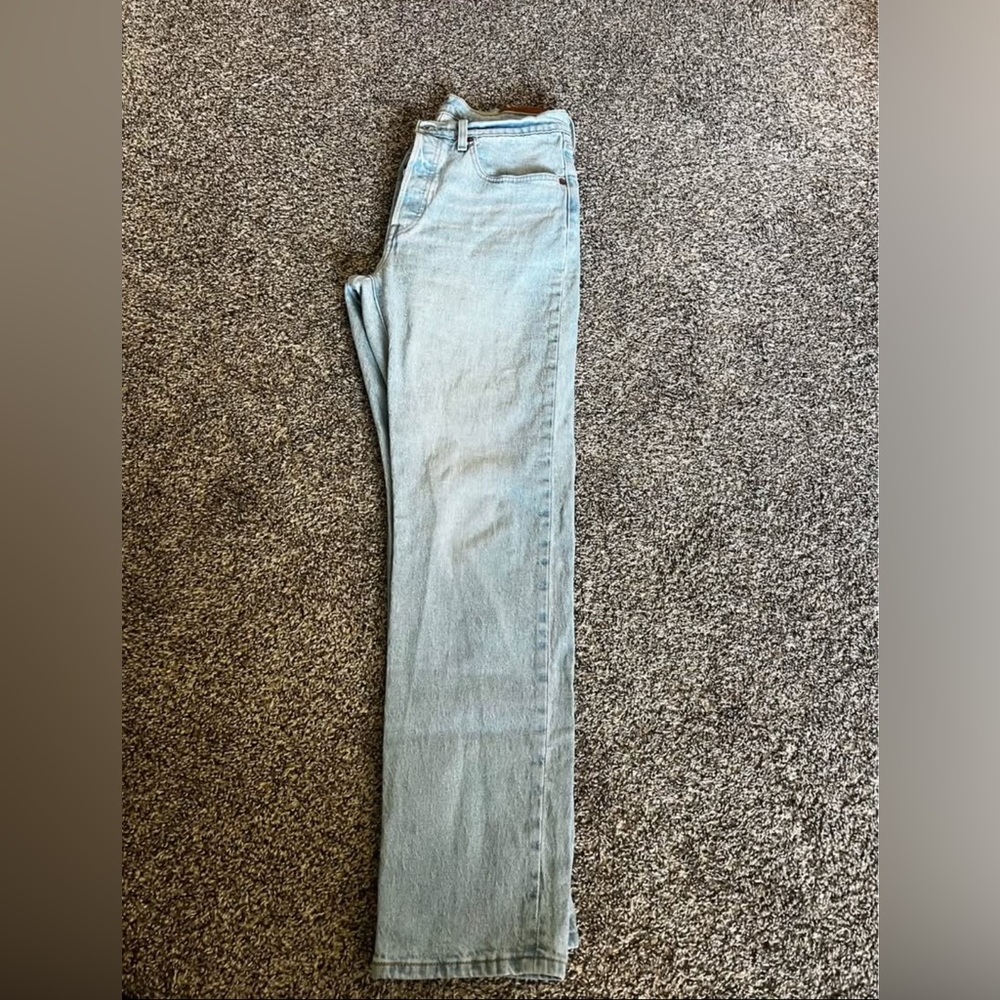 Levi's Women's Straight Leg Jeans in Light Blue